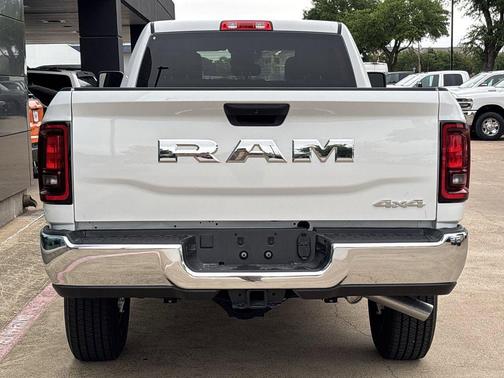 Bright White Clearcoat 2026 RAM 2500 Tradesman Crew Cab 4x4 8' Box