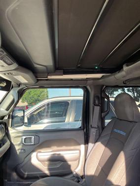 Black Clearcoat 2023 Jeep Wrangler 4xe Rubicon