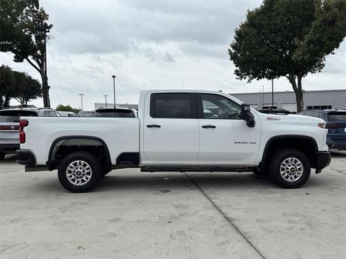 2024 Chevrolet Silverado 2500 Custom