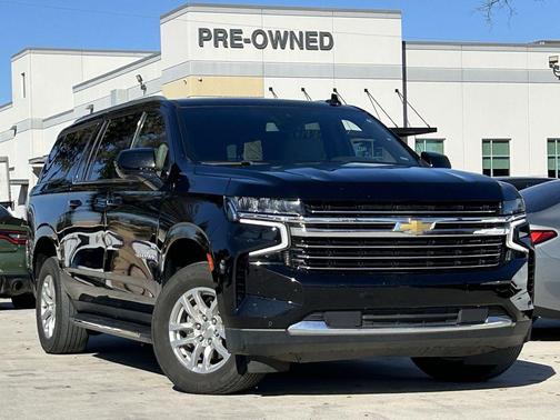 2024 Chevrolet Suburban LT