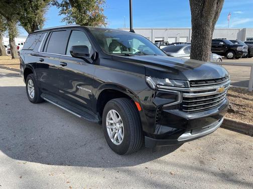 2024 Chevrolet Suburban LT
