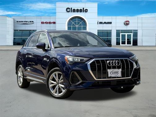 2022 Audi Q3 45 S line Premium