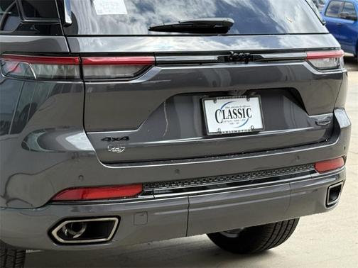 2025 Jeep Grand Cherokee Summit