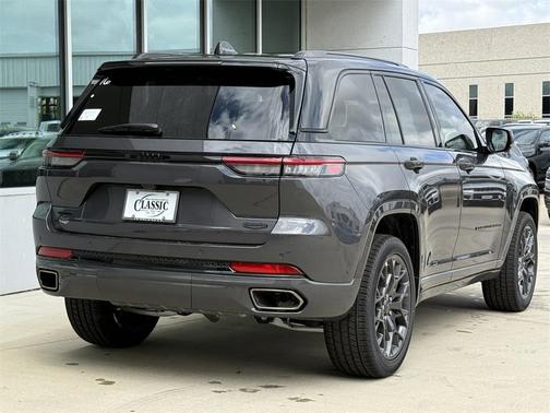 2025 Jeep Grand Cherokee Summit