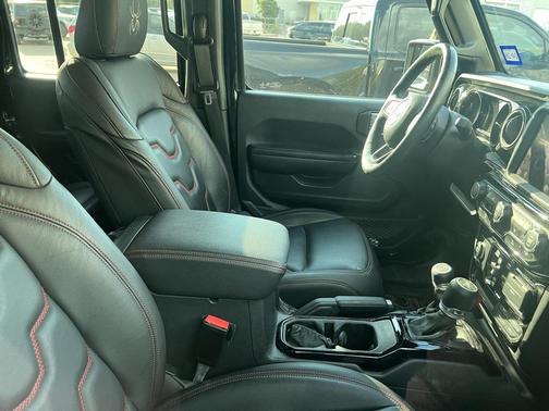 2021 Jeep Gladiator Sport S