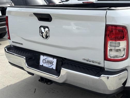 2024 RAM 3500 Big Horn Crew Cab 4x4 8' Box