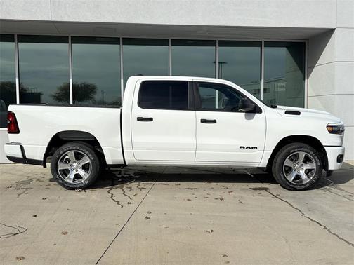 2026 RAM 1500 Express