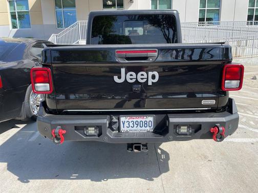 Black Clearcoat 2021 Jeep Gladiator Overland