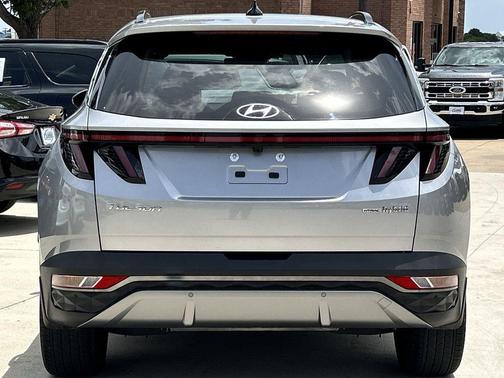 Shimmering Silver 2022 Hyundai TUCSON Hybrid Limited