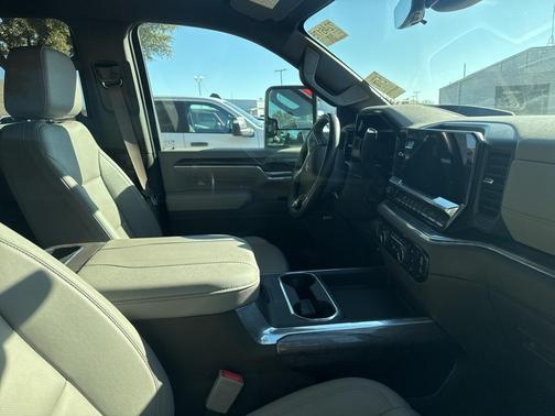 2025 Chevrolet Silverado 2500 LTZ