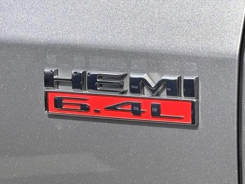 2022 RAM 2500 Tradesman Crew Cab 4x4 6'4' Box