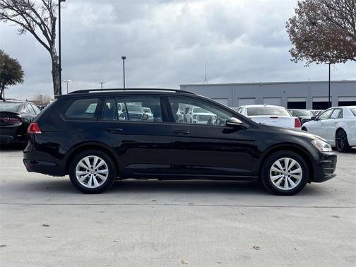 2017 Volkswagen Golf SportWagen TSI S