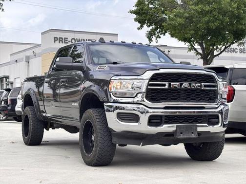2021 RAM 2500 Tradesman Crew Cab 4x4 6'4' Box