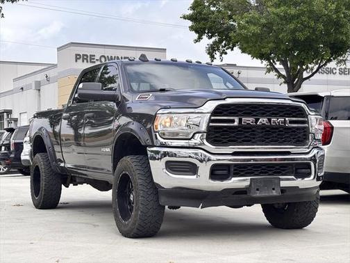 2021 RAM 2500 Tradesman Crew Cab 4x4 6'4' Box