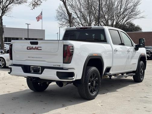 2025 GMC Sierra 2500 AT4