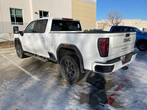 2025 GMC Sierra 2500 AT4