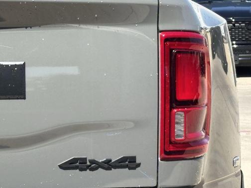 Ceramic Gray Clearcoat 2026 RAM 3500 Laramie Crew Cab 4x4 8' Box