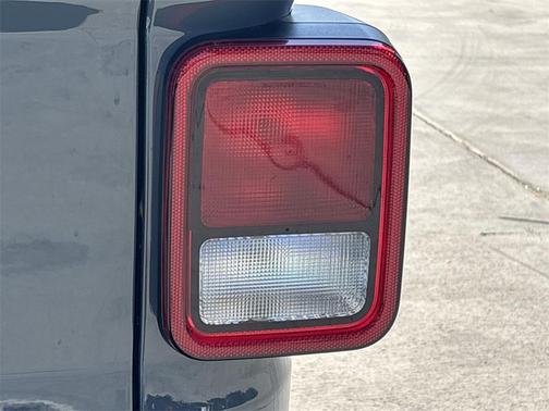 2025 Jeep Gladiator Nighthawk