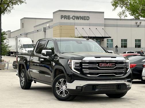 2025 GMC Sierra 1500 SLT