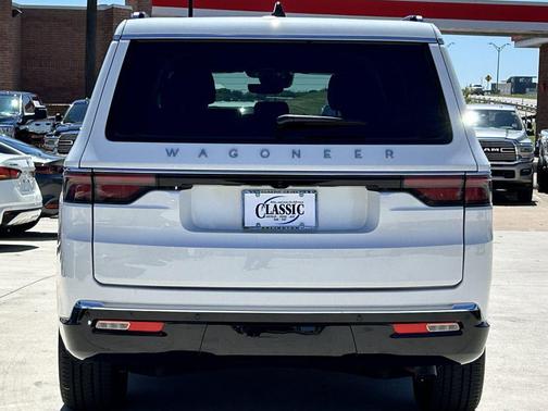 Bright White Clearcoat 2025 Jeep Wagoneer L Series II 4x4