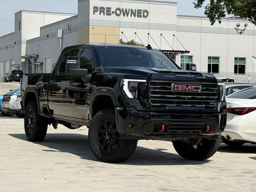 Onyx Black 2025 GMC Sierra 2500 AT4
