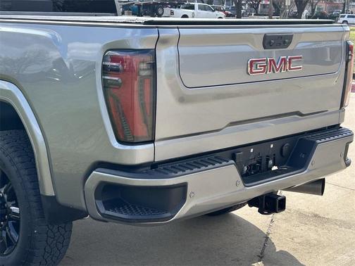 2024 GMC Sierra 2500 AT4