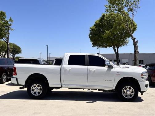 2023 RAM 2500 Laramie Crew Cab 4x4 6'4' Box