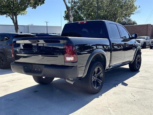 2024 RAM 1500 Classic Warlock Crew Cab 4x4 5'7' Box