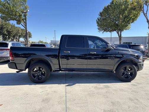 2024 RAM 1500 Classic Warlock Crew Cab 4x4 5'7' Box