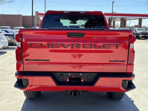 2025 Chevrolet Silverado 1500 Custom