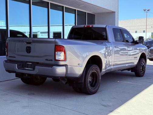 Billet Silver Metallic Clearcoat 2023 RAM 3500 Big Horn Crew Cab 4x4 8' Box