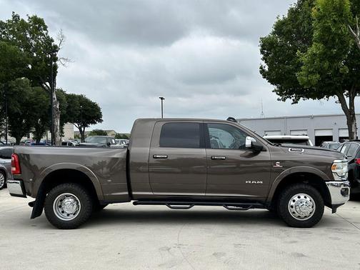 RV Match Walnut Brown Metallic Clearcoat 2019 RAM 3500 Laramie Mega Cab 4x4 6'4' Box