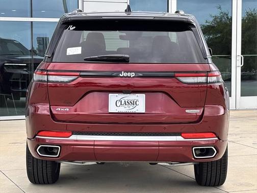 2025 Jeep Grand Cherokee Summit