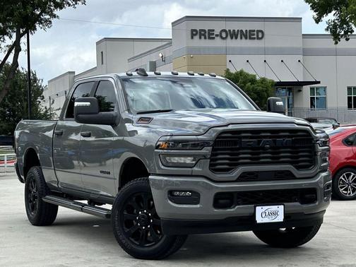 Ceramic Gray Clearcoat 2025 RAM 2500 Lone Star Crew Cab 4x4 6'4' Box