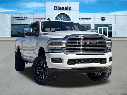2024 RAM 2500 Laramie Crew Cab 4x4 6'4' Box