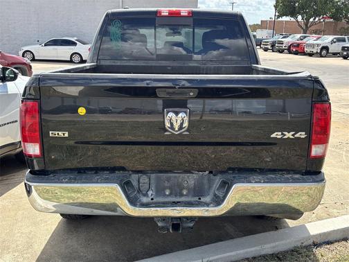 2017 RAM 1500 SLT