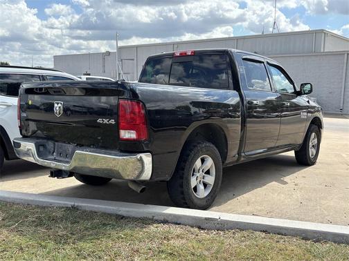 2017 RAM 1500 SLT