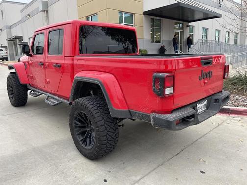 2025 Jeep Gladiator Nighthawk