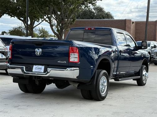 2024 RAM 3500 Tradesman Crew Cab 4x4 8' Box