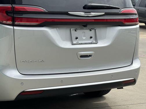 Silver Mist Clearcoat 2026 Chrysler Pacifica L