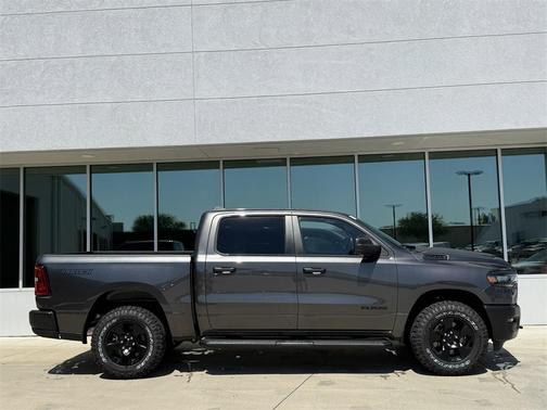 2025 RAM 1500 Warlock Crew Cab 4x4 5'7' Box