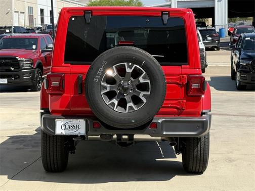 2025 Jeep Wrangler 4-Door Sahara 4x4