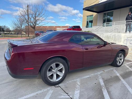 2020 Dodge Challenger SXT