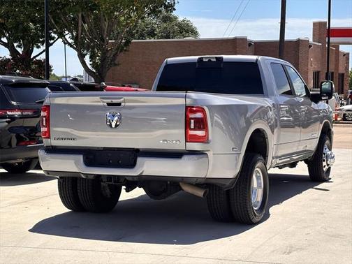 2024 RAM 3500 Laramie Crew Cab 4x4 8' Box