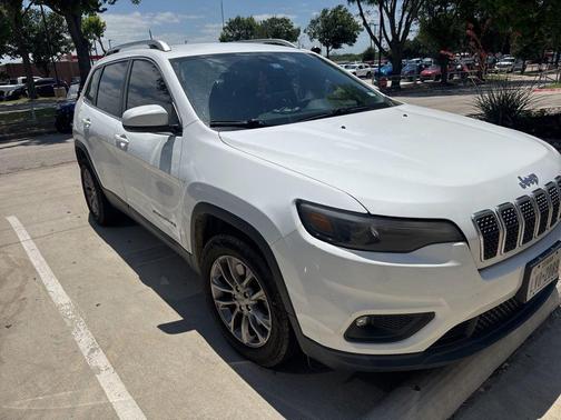 Bright White Clearcoat 2019 Jeep Cherokee Latitude Plus