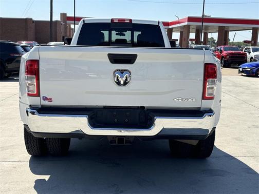 2024 RAM 3500 Tradesman Crew Cab 4x4 8' Box