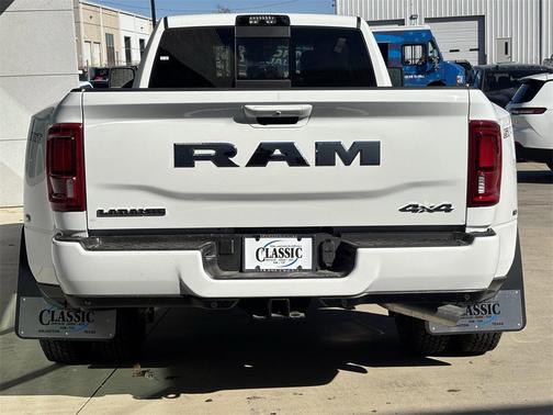 2026 RAM 3500 Laramie Crew Cab 4x4 8' Box