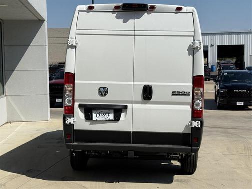 2025 RAM ProMaster 2500 Tradesman