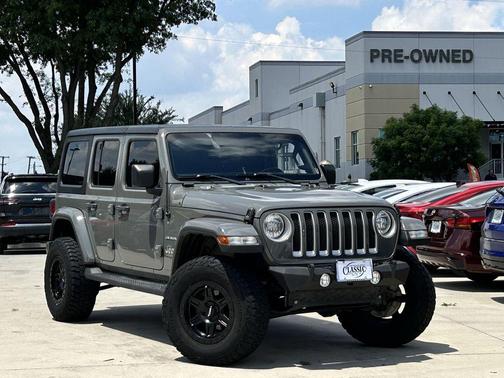 Sting-Gray Clearcoat 2021 Jeep Wrangler Unlimited Sahara