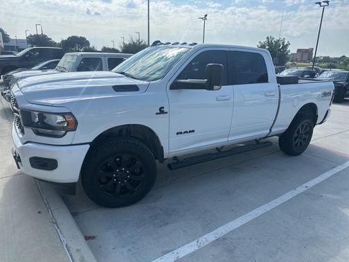 2022 RAM 2500 Lone Star Crew Cab 4x4 6'4' Box